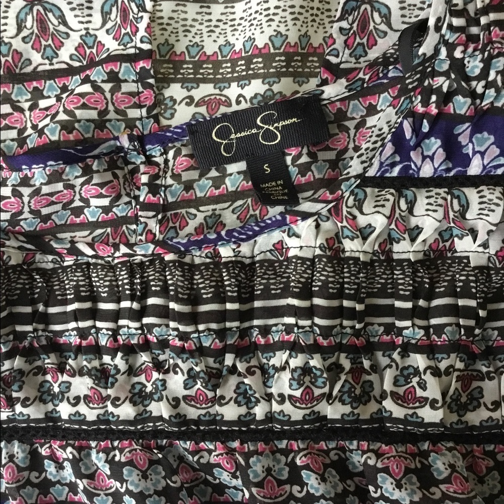 JESSICA Simpson Pullover Top - Picture 7 of 7